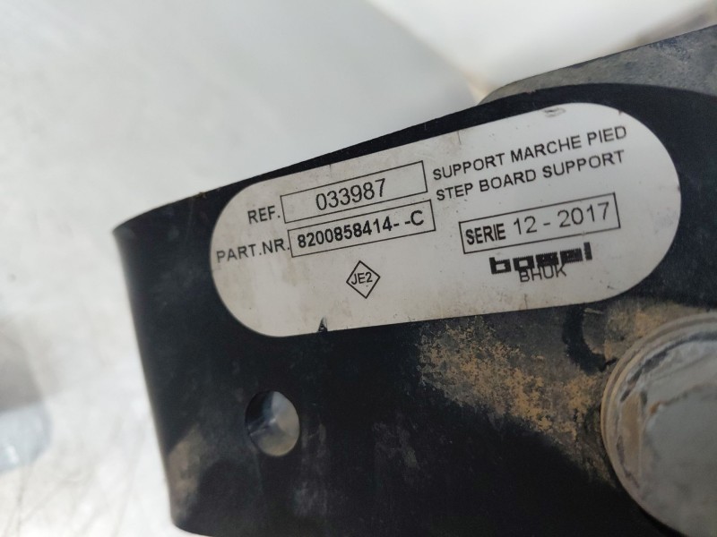 Recambio de enganche remolque para nissan nv 400 l3h2 referencia OEM IAM   