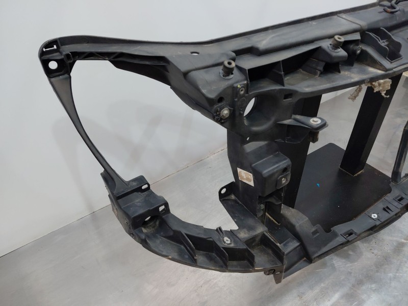 Recambio de panel frontal para nissan nv 400 l3h2 referencia OEM IAM   