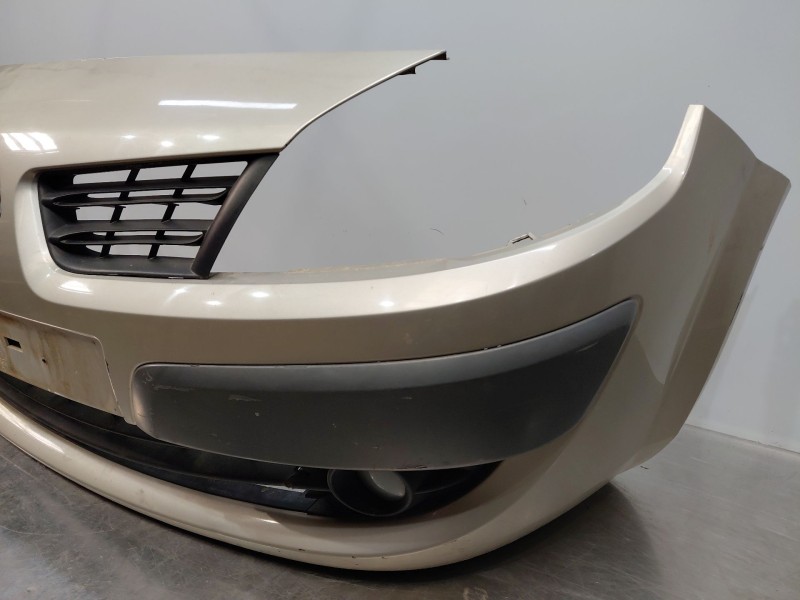 Recambio de paragolpes delantero para renault grand scénic ii (jm0/1_) 1.9 dci (jm14) referencia OEM IAM   
