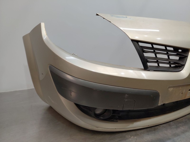Recambio de paragolpes delantero para renault grand scénic ii (jm0/1_) 1.9 dci (jm14) referencia OEM IAM   