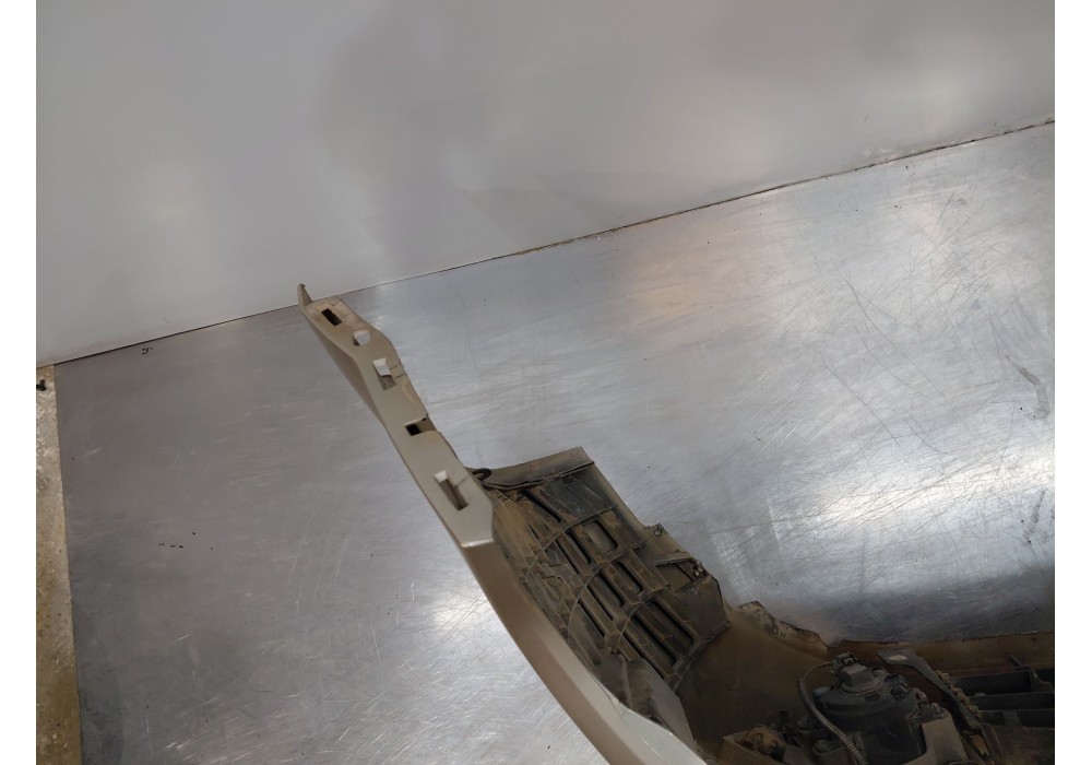 Recambio de paragolpes delantero para renault grand scénic ii (jm0/1_) 1.9 dci (jm14) referencia OEM IAM   