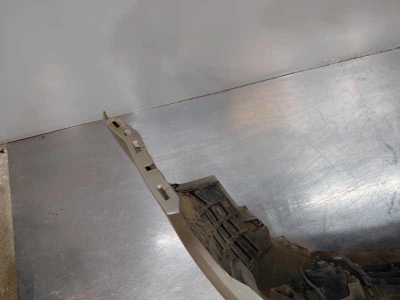 Recambio de paragolpes delantero para renault grand scénic ii (jm0/1_) 1.9 dci (jm14) referencia OEM IAM   