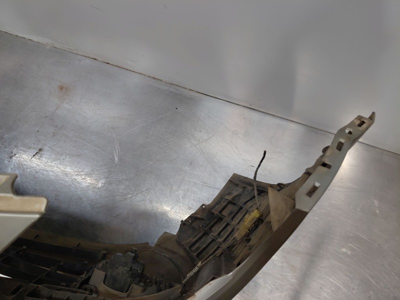 Recambio de paragolpes delantero para renault grand scénic ii (jm0/1_) 1.9 dci (jm14) referencia OEM IAM   