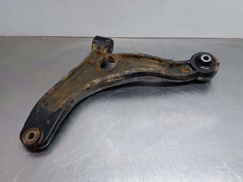 Recambio de brazo suspension inferior delantero derecho para renault master iii furgón referencia OEM IAM   