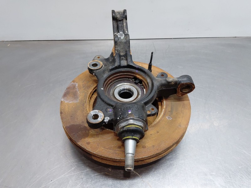 Recambio de mangueta delantera derecha para renault master iii furgón referencia OEM IAM   