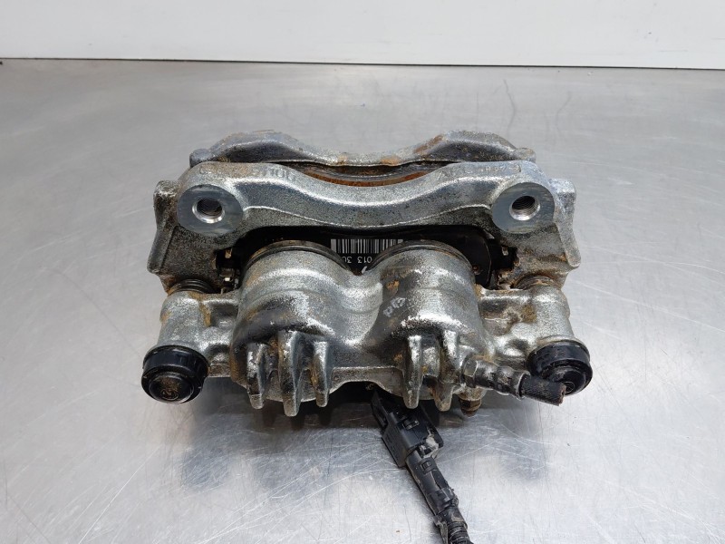 Recambio de pinza freno delantera izquierda para renault master iii furgón referencia OEM IAM   