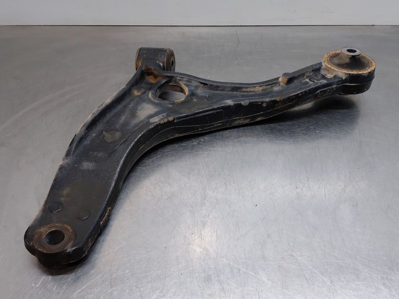 Recambio de brazo suspension inferior delantero izquierdo para nissan nv 400 l3h2 referencia OEM IAM   