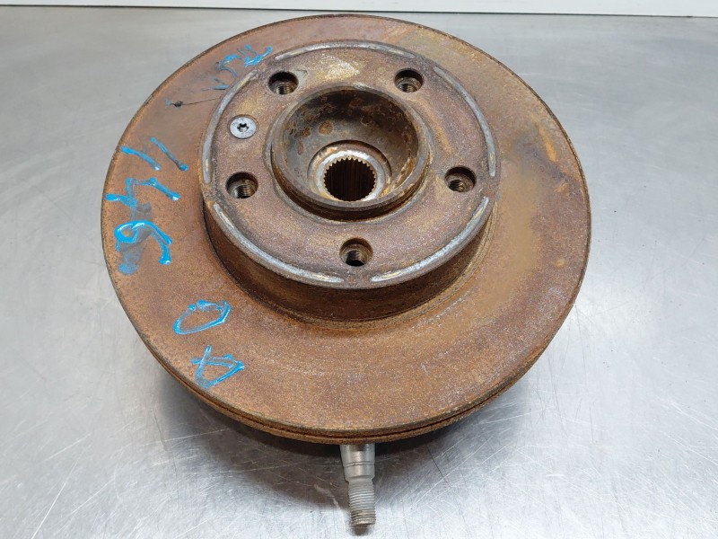 Recambio de mangueta delantera derecha para nissan nv 400 l3h2 referencia OEM IAM   