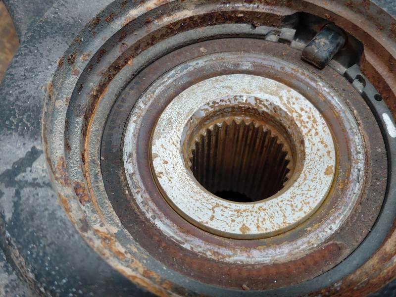 Recambio de mangueta delantera derecha para nissan nv 400 l3h2 referencia OEM IAM   