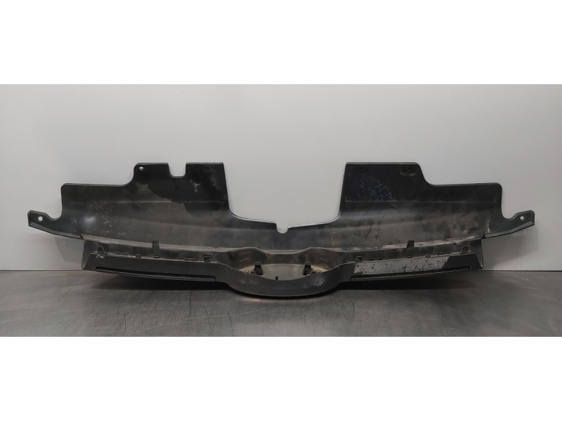 Recambio de rejilla delantera para ford transit custom kasten 330 l1 referencia OEM IAM 2205558 BK218200 