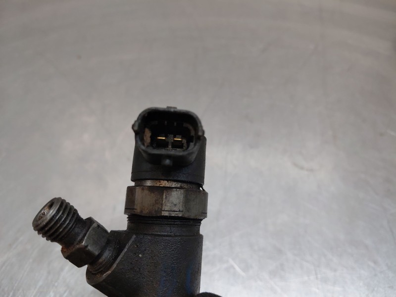 Recambio de inyector para fiat doblo cargo (263_) 1.3 d multijet referencia OEM IAM 0986435204  