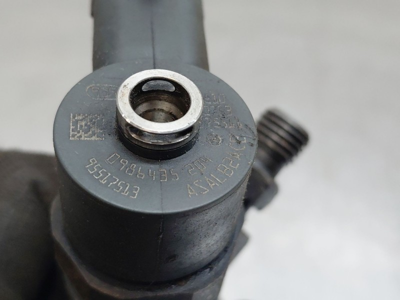 Recambio de inyector para fiat doblo cargo (263_) 1.3 d multijet referencia OEM IAM 0986435204  