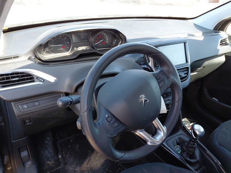 peugeot 2008 i (cu_) del año 2019