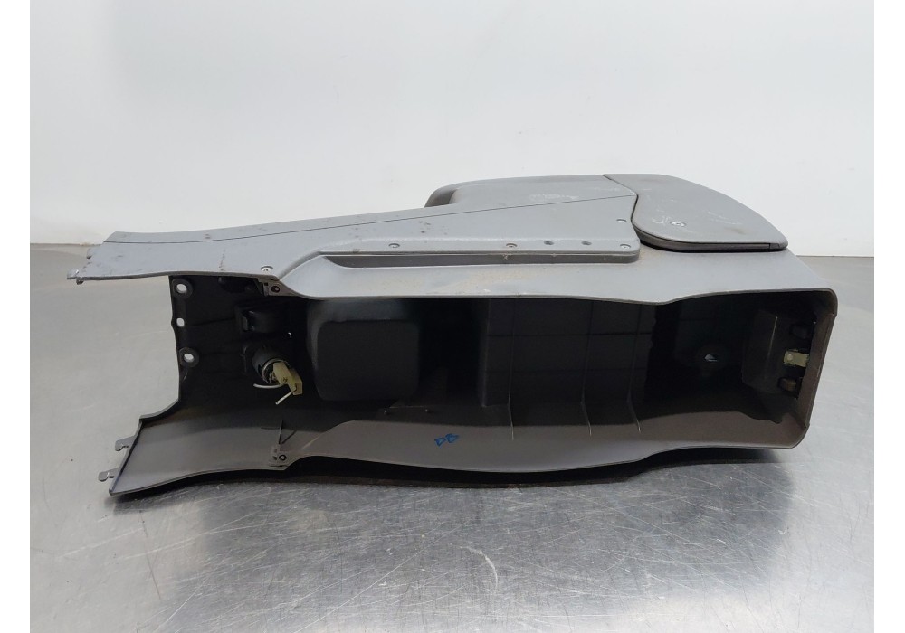 Recambio de apoyabrazos central para toyota rav 4 ii (_a2_) 2.0 4wd (aca21, aca20) referencia OEM IAM   