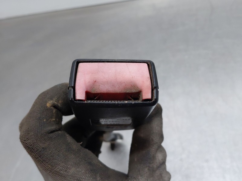 Recambio de enganche del cinturon delantero der para fiat ducato 250 multijet referencia OEM IAM   