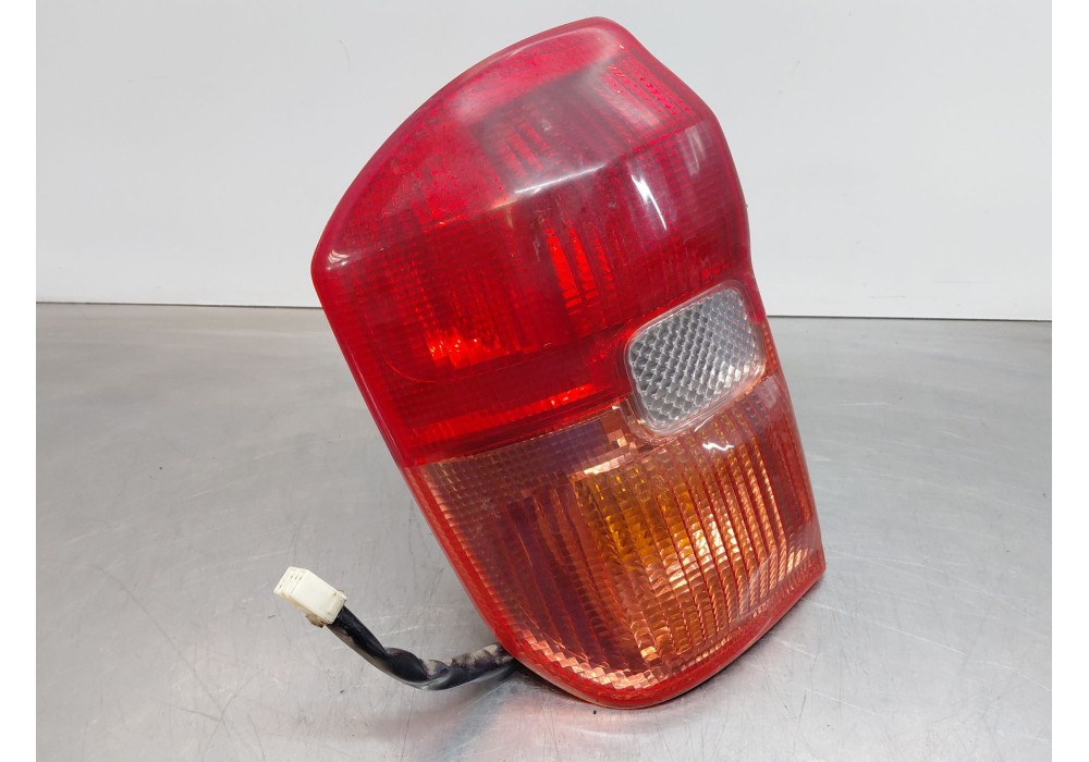 Recambio de piloto trasero izquierdo para toyota rav 4 ii (_a2_) 2.0 4wd (aca21, aca20) referencia OEM IAM   