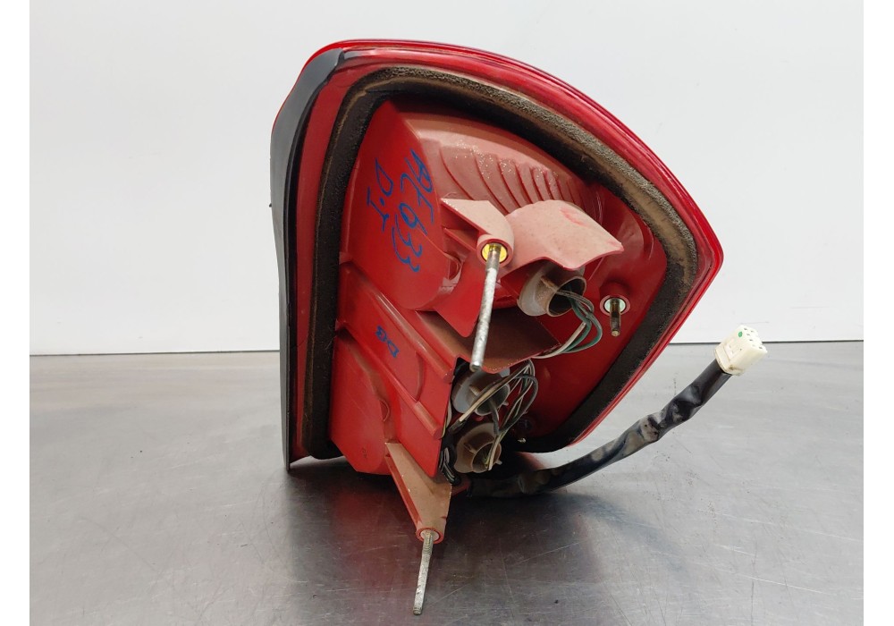 Recambio de piloto trasero izquierdo para toyota rav 4 ii (_a2_) 2.0 4wd (aca21, aca20) referencia OEM IAM   