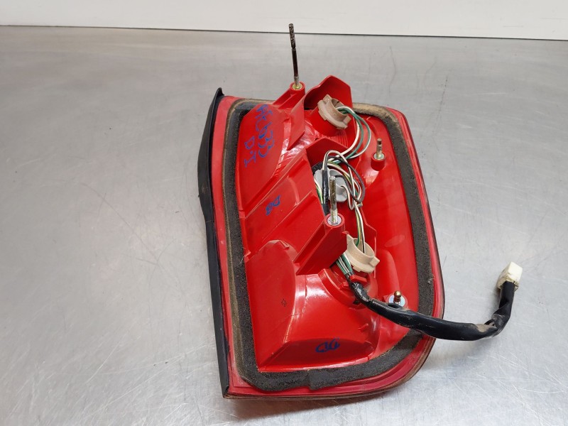 Recambio de piloto trasero izquierdo para toyota rav 4 ii (_a2_) 2.0 4wd (aca21, aca20) referencia OEM IAM   