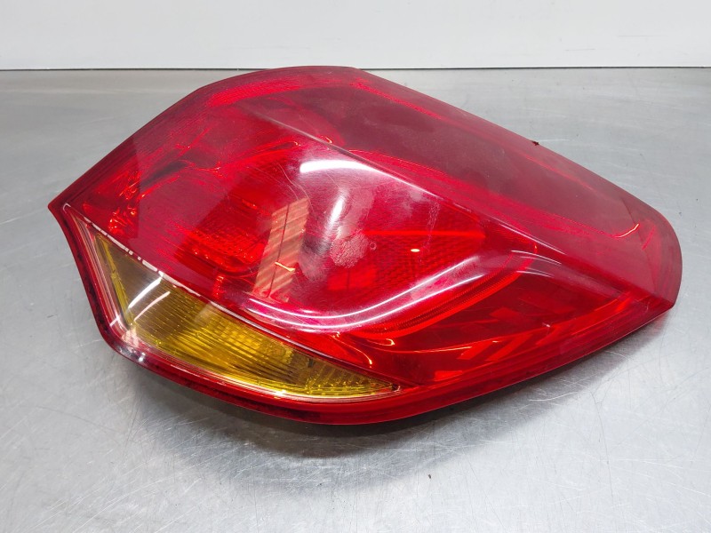 Recambio de piloto trasero derecho para opel astra j (p10) 1.7 cdti (68) referencia OEM IAM   