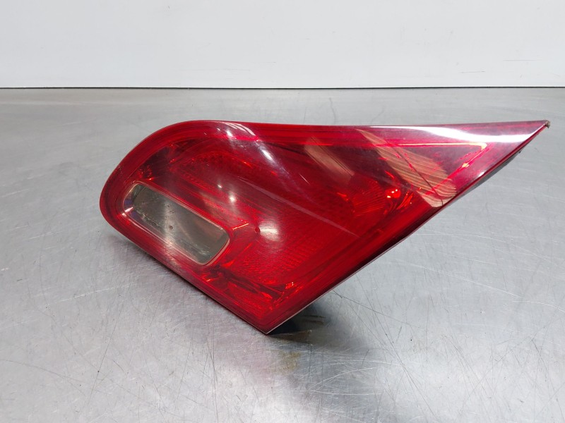 Recambio de piloto trasero derecho interior para opel astra j (p10) 1.7 cdti (68) referencia OEM IAM   