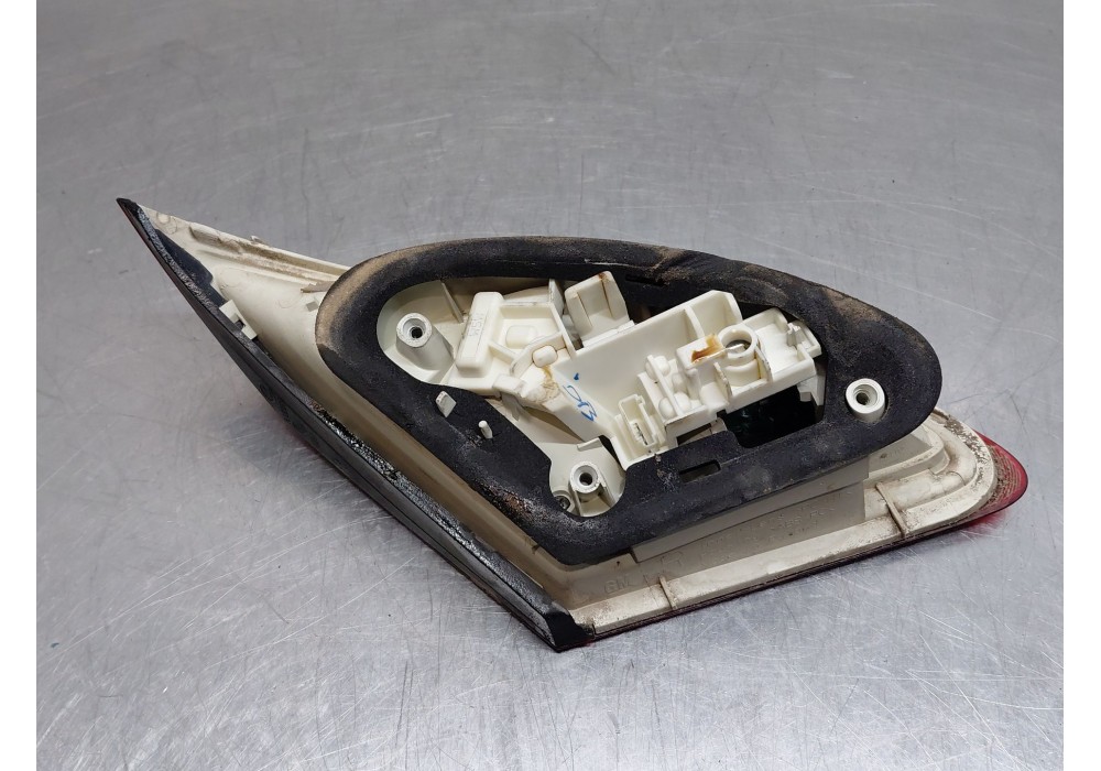 Recambio de piloto trasero derecho interior para opel astra j (p10) 1.7 cdti (68) referencia OEM IAM   