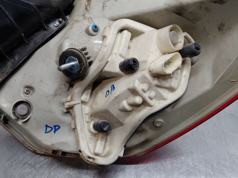 Recambio de piloto trasero izquierdo para opel astra j (p10) 1.7 cdti (68) referencia OEM IAM   