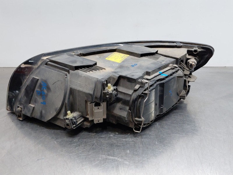 Recambio de faro derecho para volvo s40 ii (544) 1.8 referencia OEM IAM   