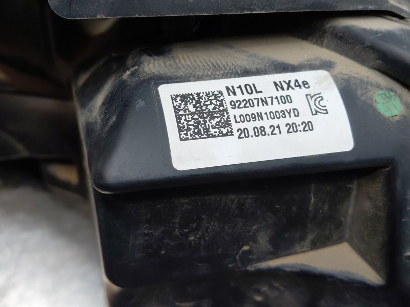 Recambio de piloto delantero izquierdo para hyundai tucson hybrid referencia OEM IAM 92207N7100  