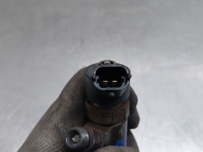 Recambio de inyector para citroën c4 i (lc_) 1.6 hdi referencia OEM IAM 0445110239  