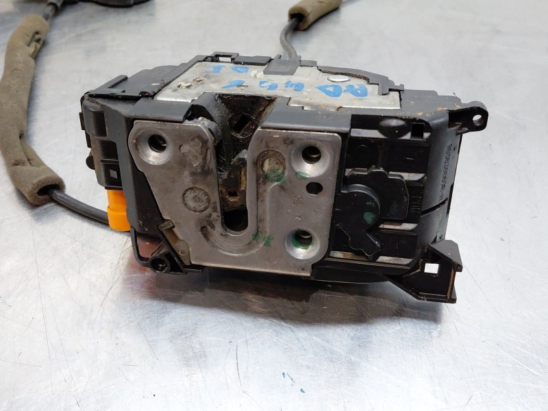 Recambio de cerradura puerta delantera izquierda para nissan nv 400 l3h2 referencia OEM IAM   