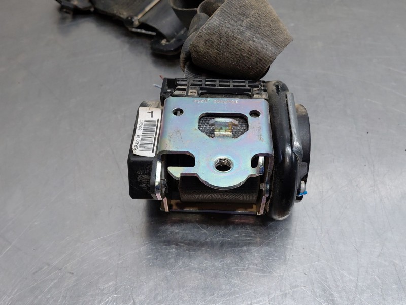 Recambio de cinturon seguridad delantero izquierdo para nissan nv 400 l3h2 referencia OEM IAM   