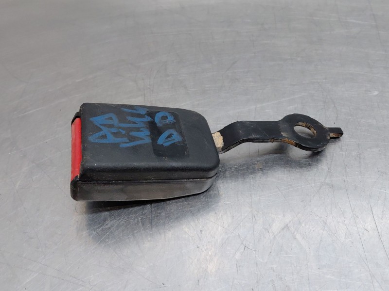 Recambio de enganche del cinturon delantero der para nissan nv 400 l3h2 referencia OEM IAM   