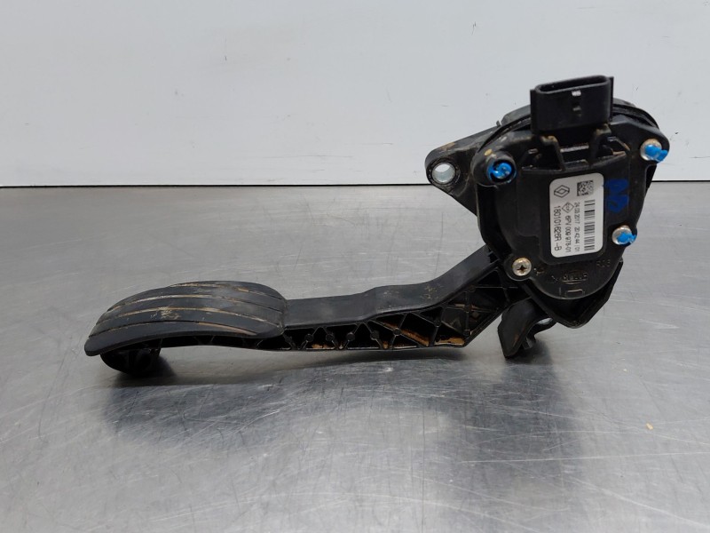 Recambio de pedal acelerador para nissan nv 400 l3h2 referencia OEM IAM   