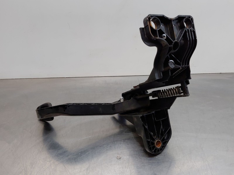 Recambio de pedal freno para nissan nv 400 l3h2 referencia OEM IAM   