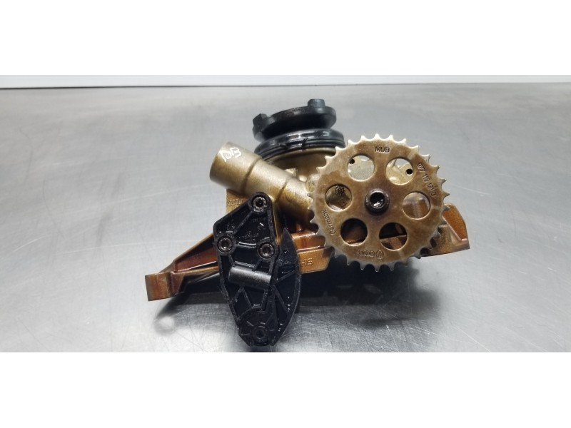 Recambio de bomba aceite para audi a8 (4e2) 4.2 quattro referencia OEM IAM 077115105J  