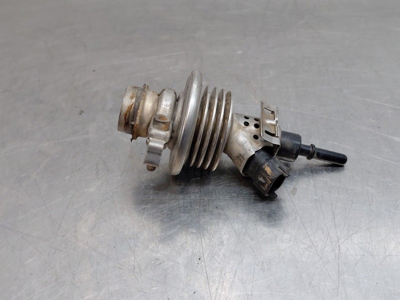 Recambio de inyector para nissan nv 400 l3h2 referencia OEM IAM   