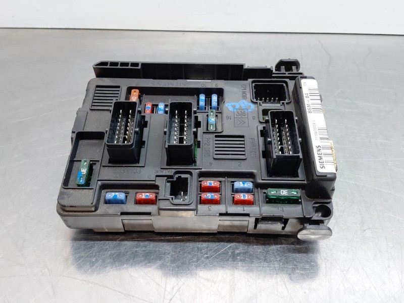 Recambio de caja reles / fusibles para citroën c2 (jm_) 1.4 hdi referencia OEM IAM 9650618380  