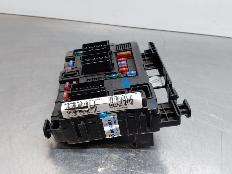 Recambio de caja reles / fusibles para citroën c2 (jm_) 1.4 hdi referencia OEM IAM 9650618380  