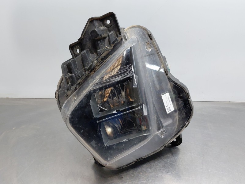 Recambio de faro derecho para hyundai tucson hybrid referencia OEM IAM 92102N7100  