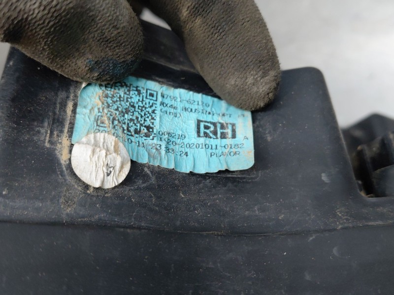 Recambio de faro derecho para hyundai tucson hybrid referencia OEM IAM 92102N7100  