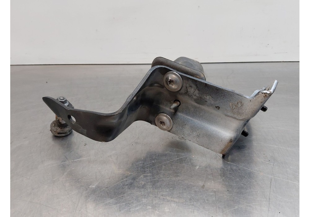 Recambio de soporte / guia puerta corredera para nissan nv 400 l3h2 referencia OEM IAM   