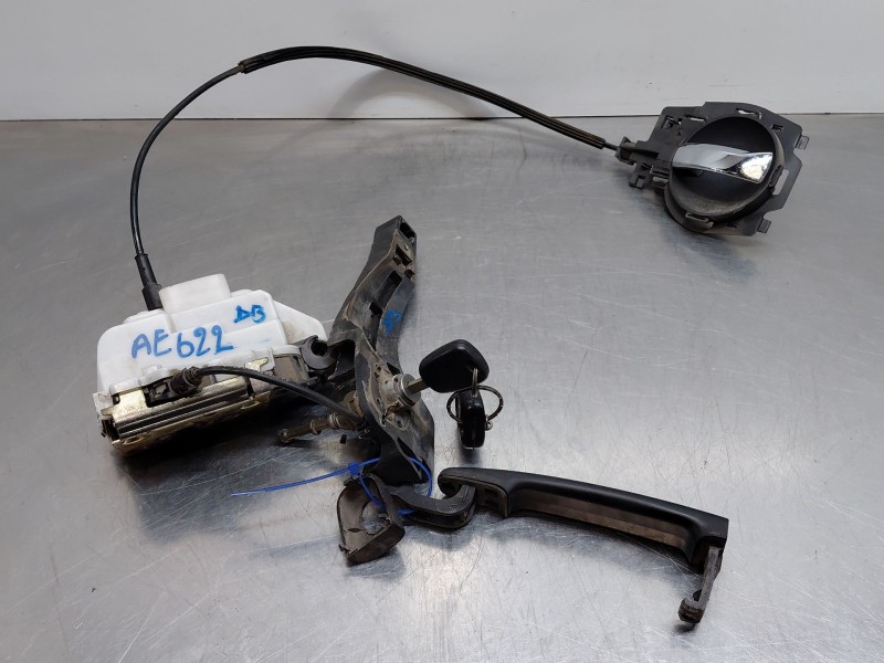 Recambio de cerradura puerta delantera izquierda para citroën c2 (jm_) 1.4 hdi referencia OEM IAM 9135P9  