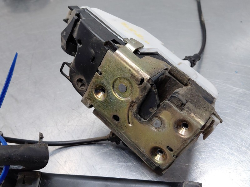 Recambio de cerradura puerta delantera izquierda para citroën c2 (jm_) 1.4 hdi referencia OEM IAM 9135P9  