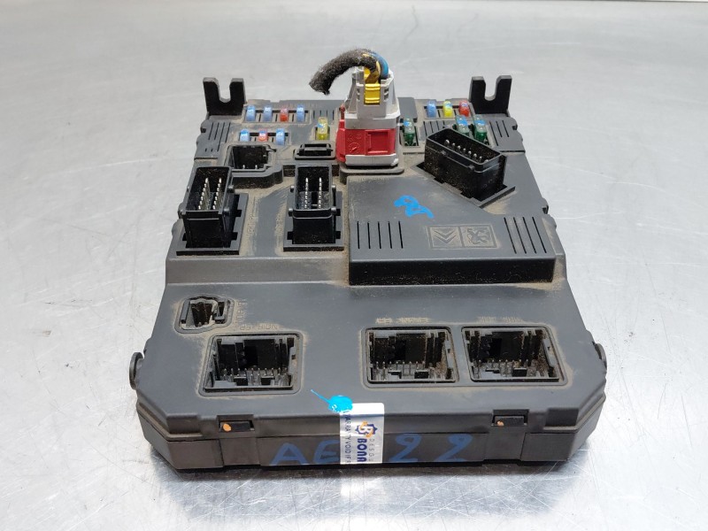 Recambio de caja reles / fusibles para citroën c2 (jm_) 1.4 hdi referencia OEM IAM 9653667380  