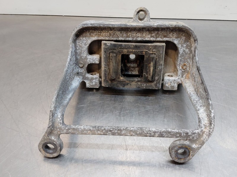 Recambio de soporte motor izquierdo para nissan nv 400 l3h2 referencia OEM IAM   