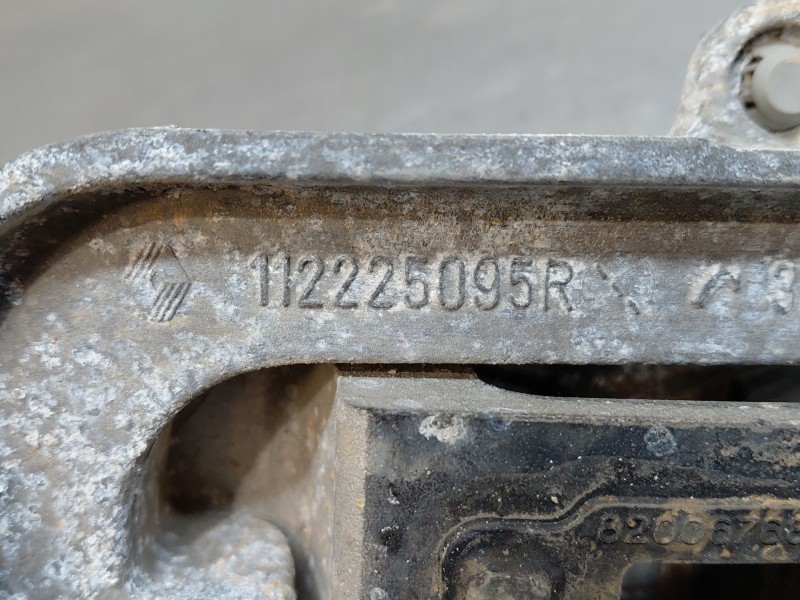 Recambio de soporte motor izquierdo para nissan nv 400 l3h2 referencia OEM IAM   