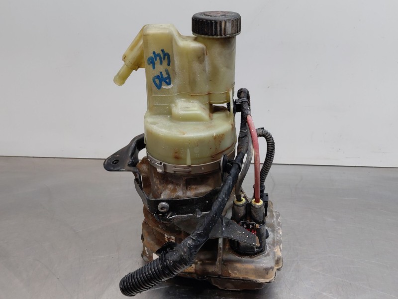 Recambio de bomba direccion para nissan nv 400 l3h2 referencia OEM IAM   