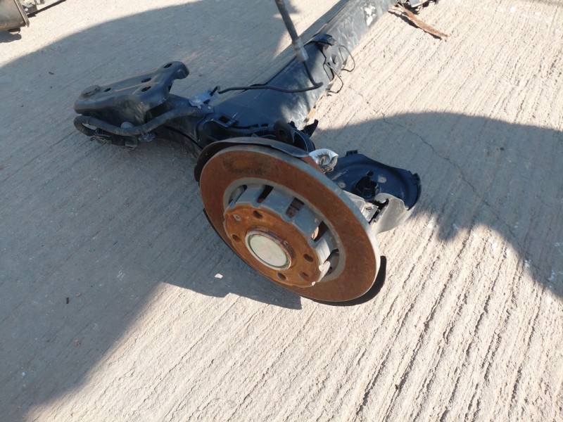 Recambio de puente trasero para opel corsa f elegance referencia OEM IAM 9843205280  