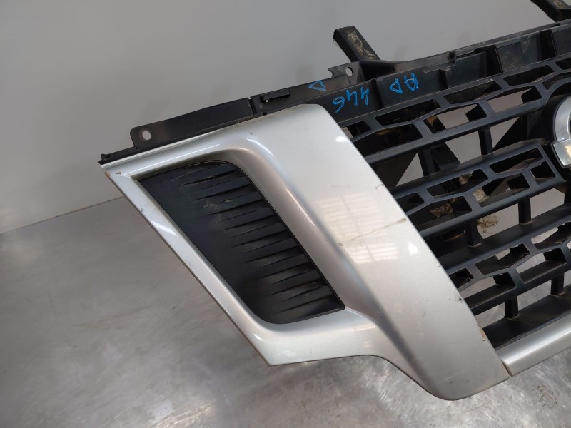 Recambio de rejilla delantera para nissan nv 400 l3h2 referencia OEM IAM   