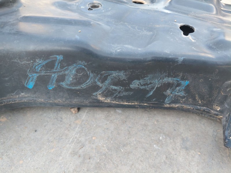 Recambio de puente delantero para hyundai kona hybrid referencia OEM IAM 62405CM000 62401CM000 